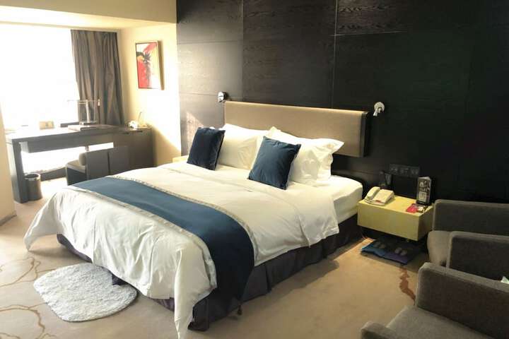 Room 13 of 46