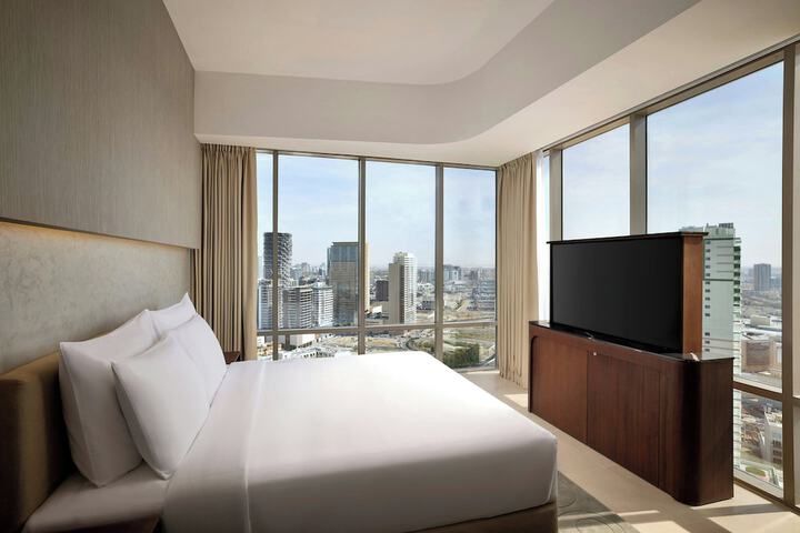 Room 30 of 97