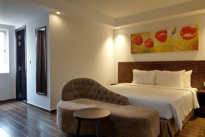 Room 18 of 30