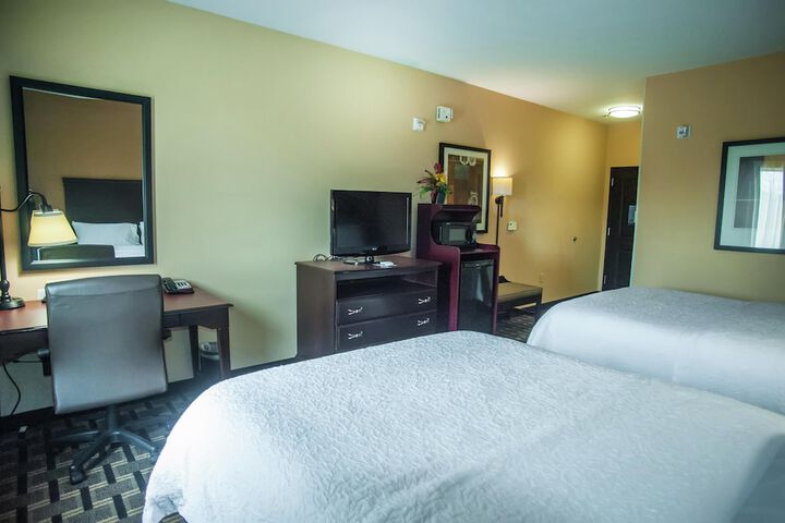 Room 16 of 33