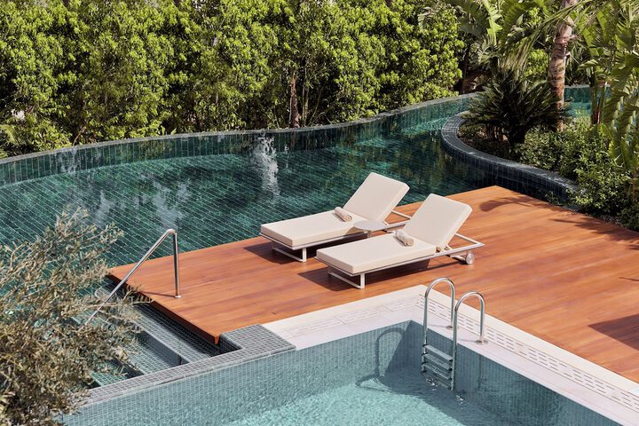 Pool 54 of 111