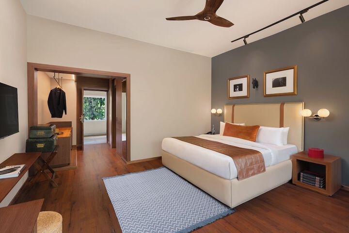 Room 7 of 26