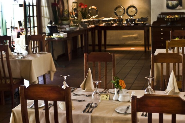 Dining 62 of 93