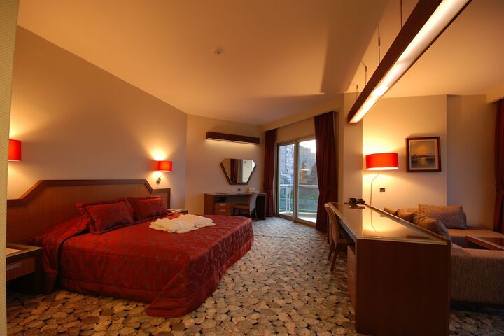 Room 12 of 52
