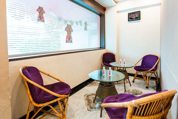 Hotel Interior 10 of 32