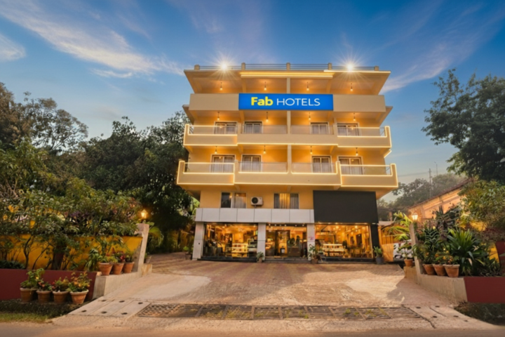 FabHotel Sai Swastik