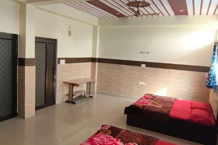 Room 6 of 7