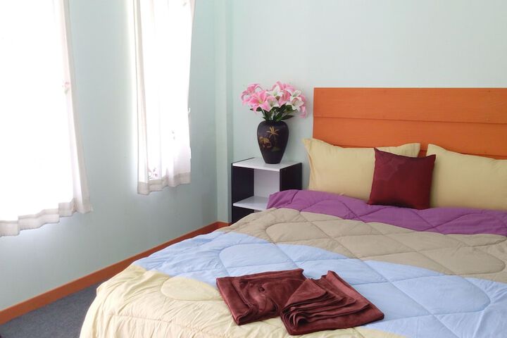 Room 4 of 72