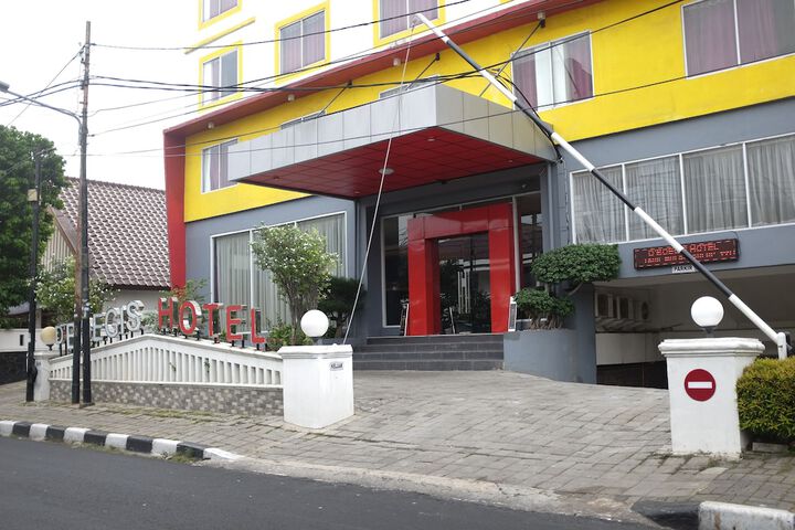Hotel 15 of 15