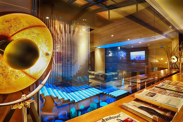 Guest Lobby