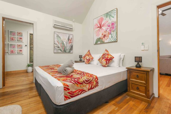 Room 5 of 28