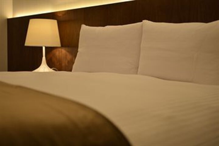 Room 5 of 72
