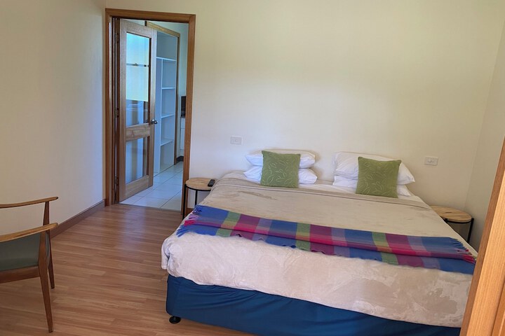 Room 6 of 36