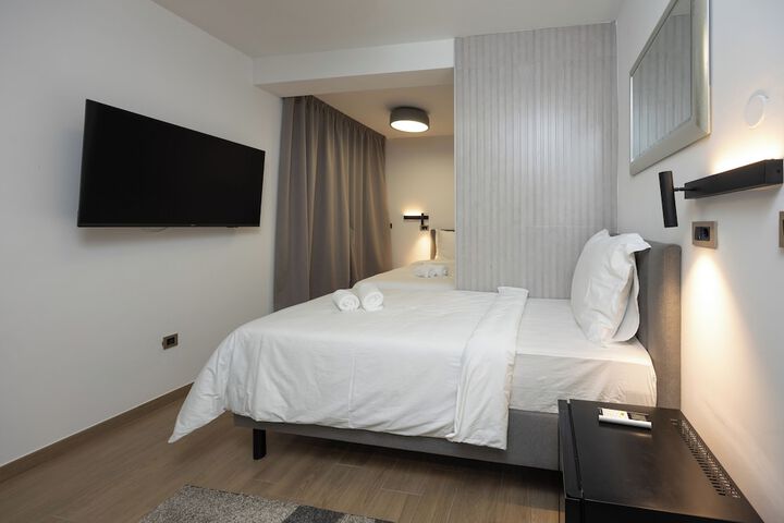 Room 39 of 169