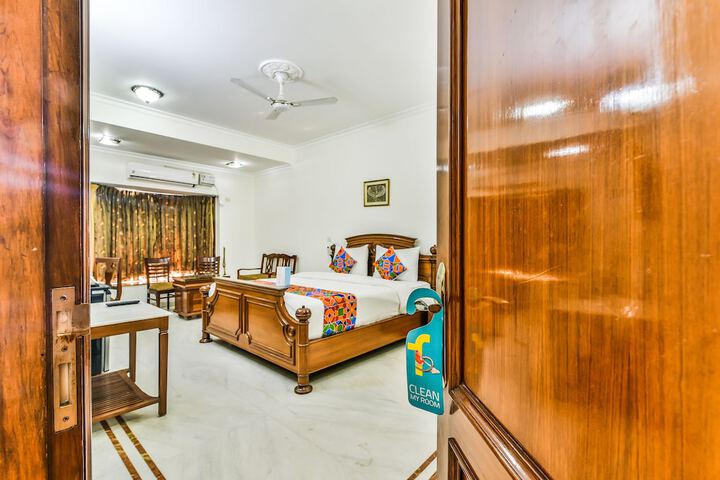 Room 15 of 18
