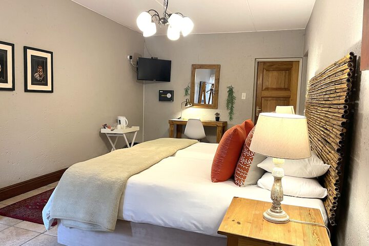 Room 28 of 46