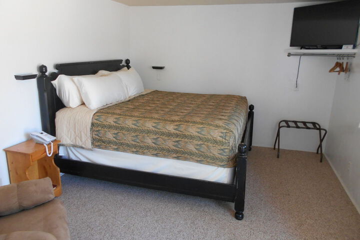 Room 3 of 35