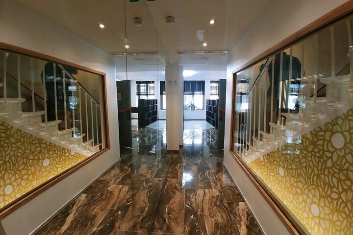 Ballroom/Hall 99 of 104