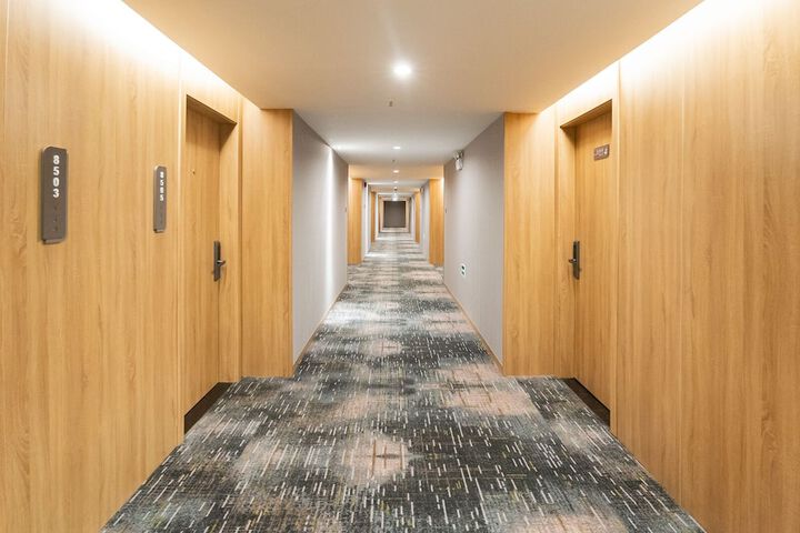 Ballroom/Hall 38 of 49