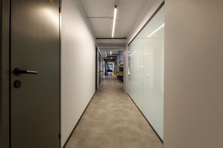 Ballroom/Hall 77 of 82