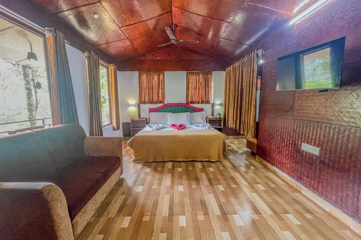 Room 35 of 71