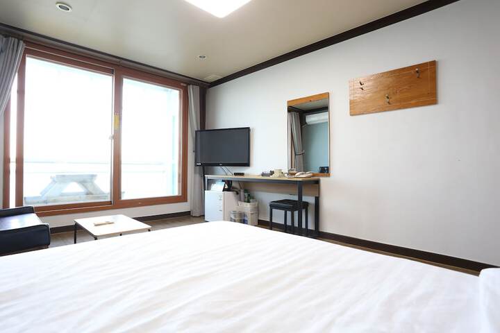 Room 18 of 51