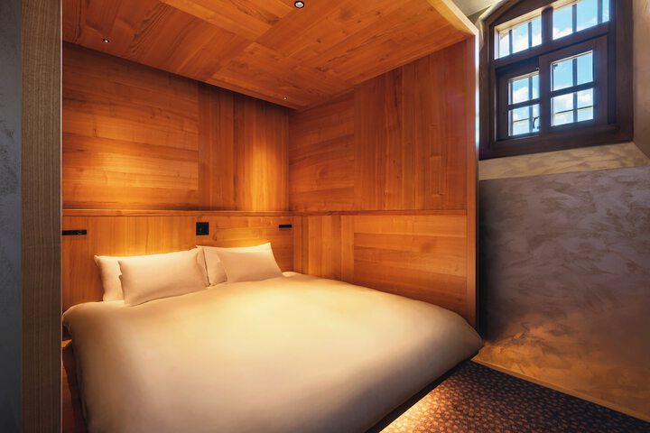 Room 3 of 41