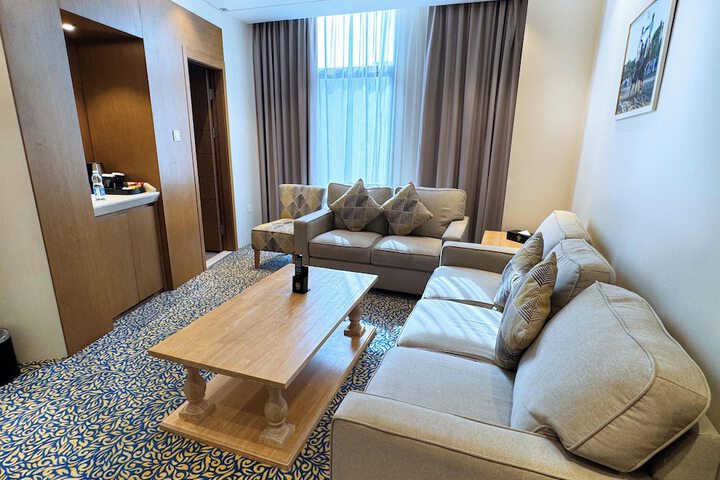 Room 9 of 56