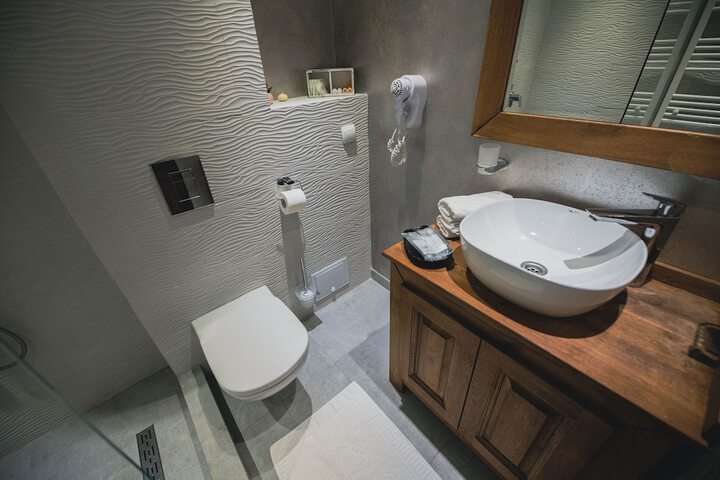 Room 25 of 31