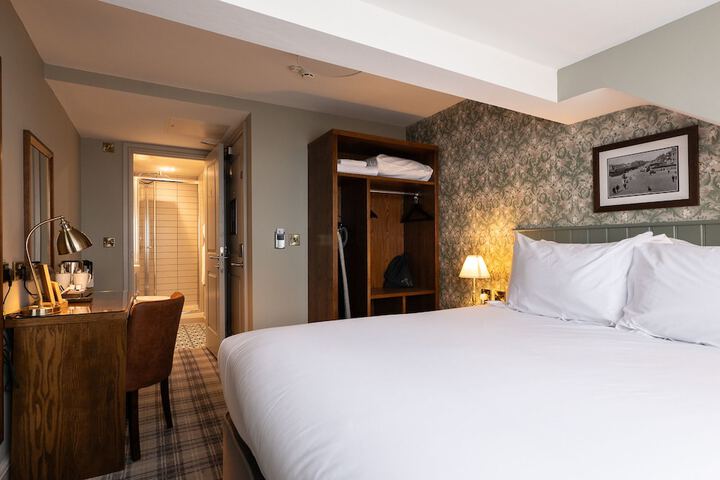 Room 21 of 85