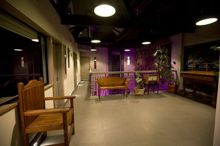 Ballroom/Hall 45 of 58