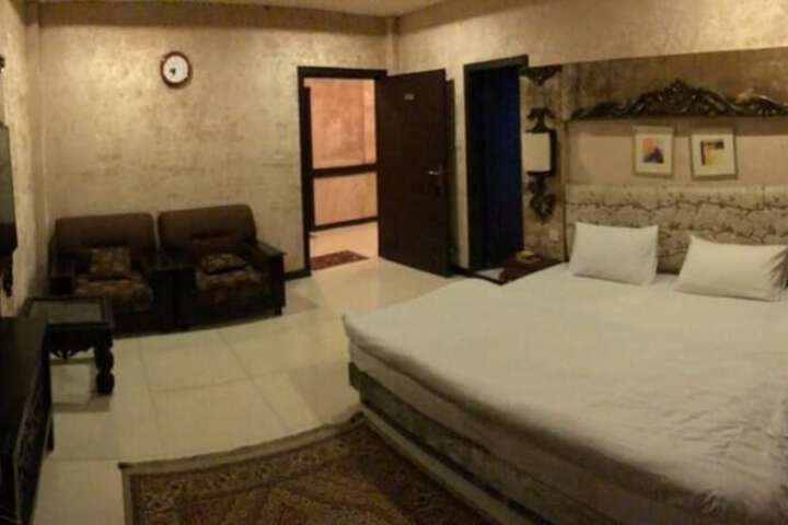 Room 34 of 57