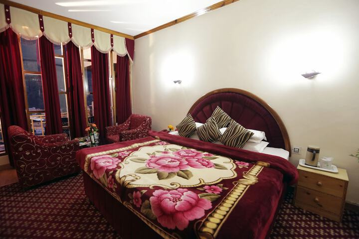 Room 13 of 47