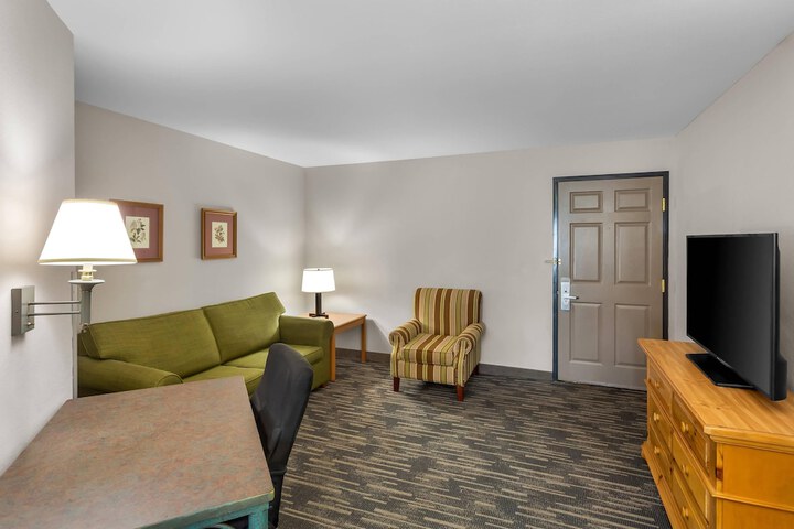 Room 27 of 45