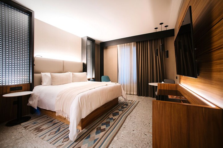 Room 14 of 59