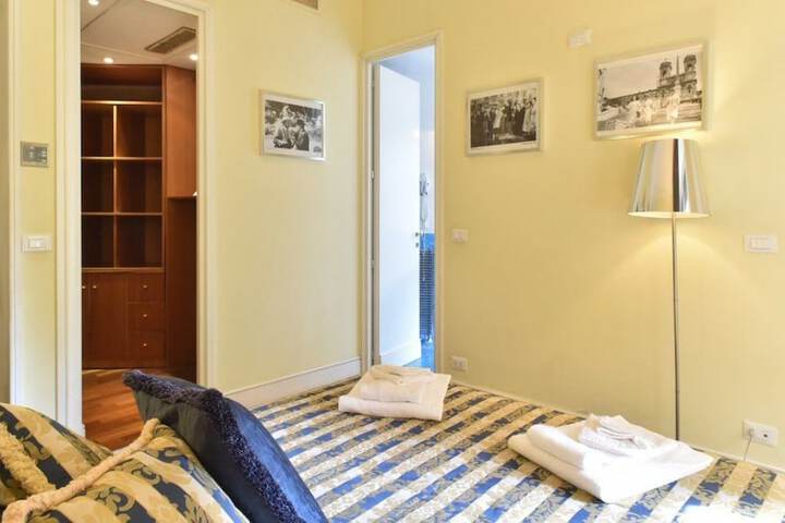 Room 3 of 38