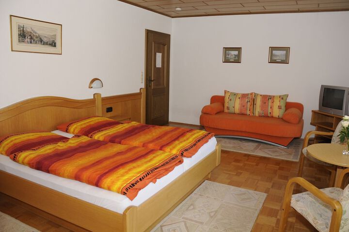 Room 3 of 51