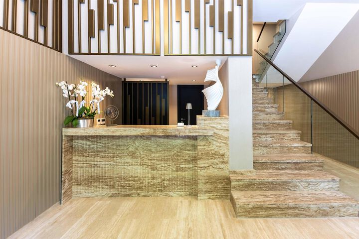 Guest Lobby