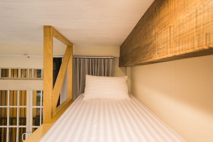 Room 22 of 73