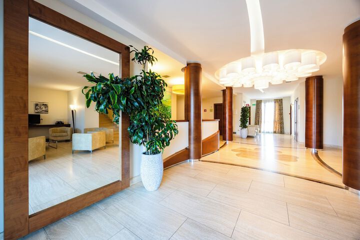 Hotel Interior 2 of 118