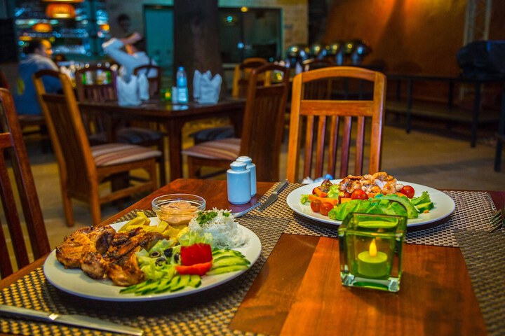 Dining 54 of 93