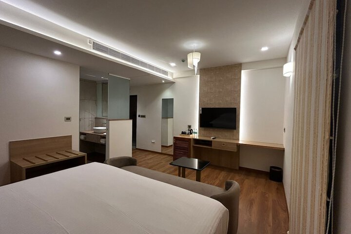 Room 18 of 43