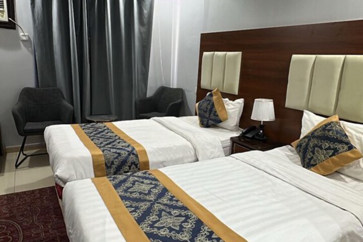Room 16 of 117