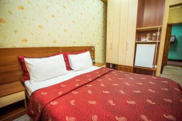 Room 20 of 38