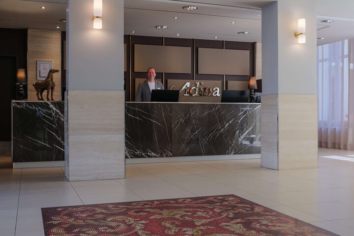 Check-in/check-out kiosk