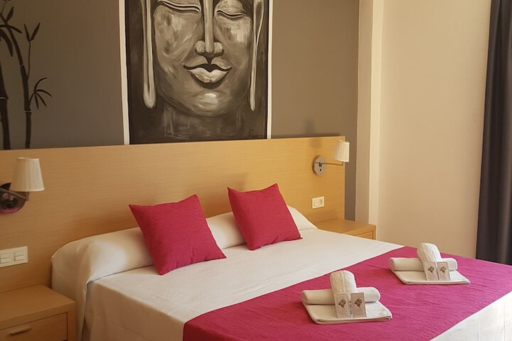 Room 8 of 47