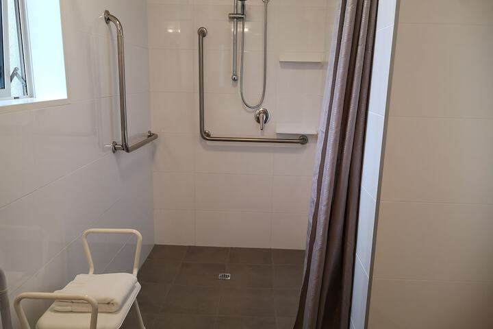Room 65 of 76