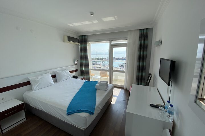 Room 17 of 78