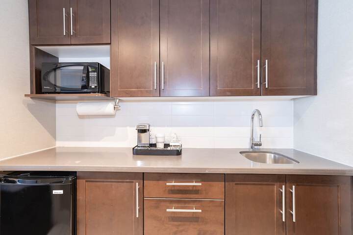 Private kitchenette