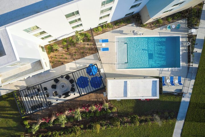 Swimming pool at Towneplace Suites by Marriott Fort Myers Southeast